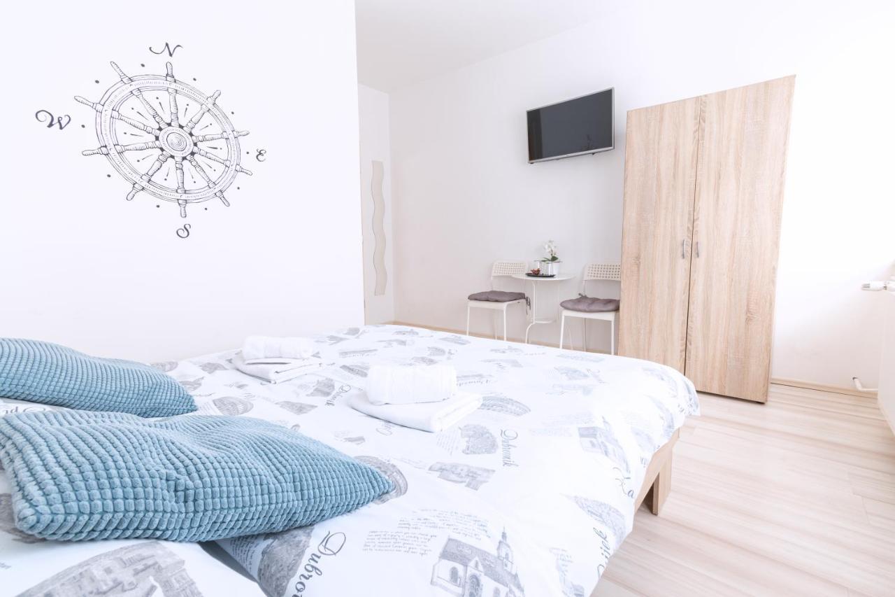 The Dots Hostel Zágráb Kültér fotó